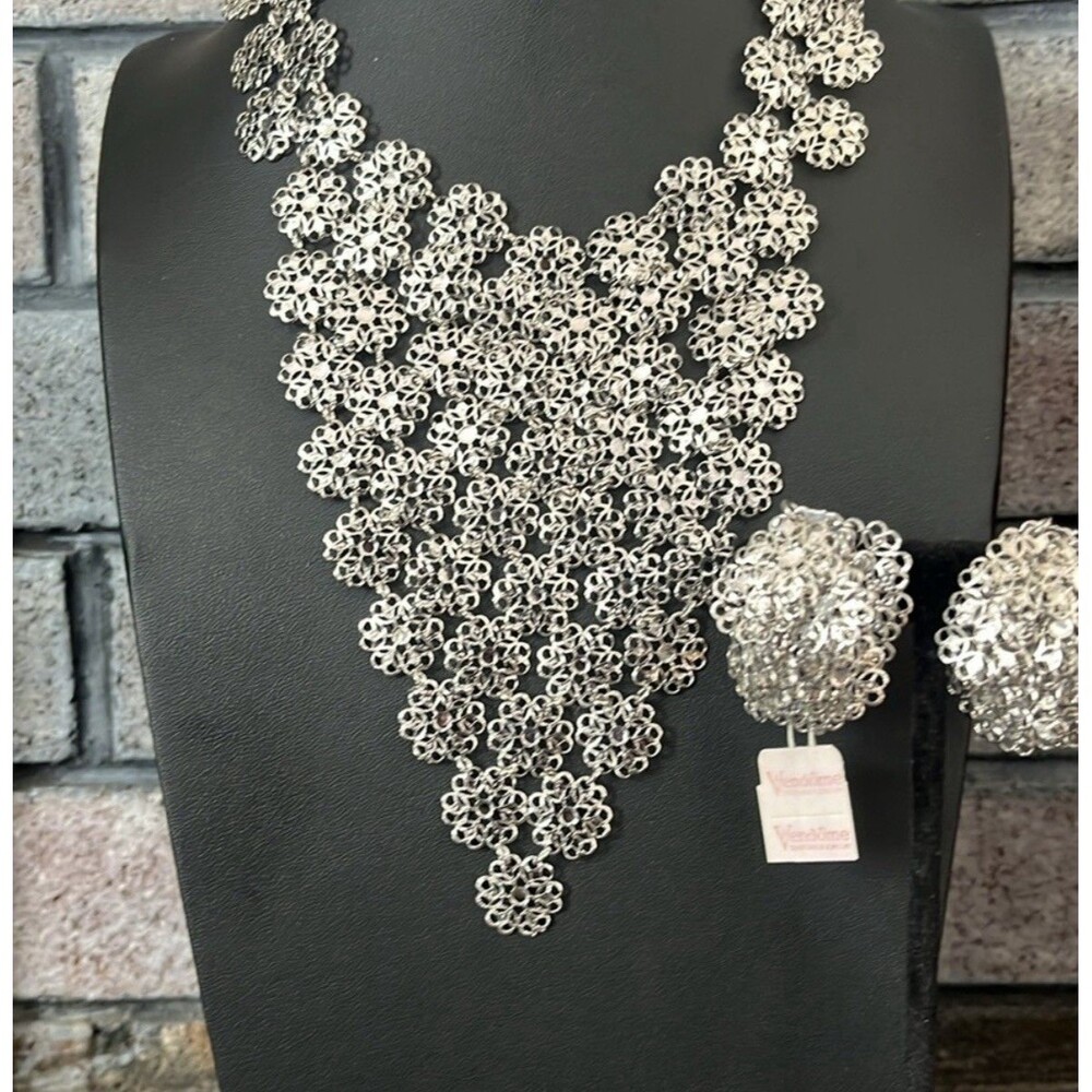 Vintage VENDOME Ornate Scalloped Filigree Silvertone Earrings And Bib Necklace